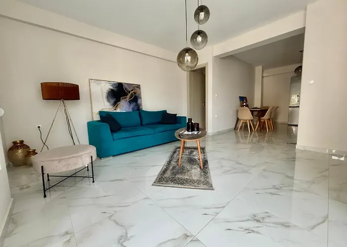 Cornelia Lux By Horizon Homes Apartmán Ofrínion